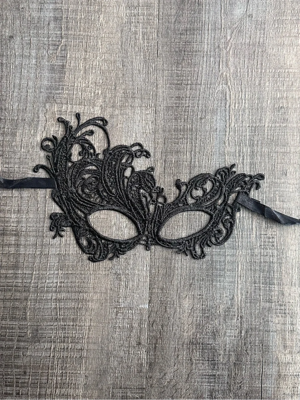 💞 New Black Lace Filigree Masquerade Mask